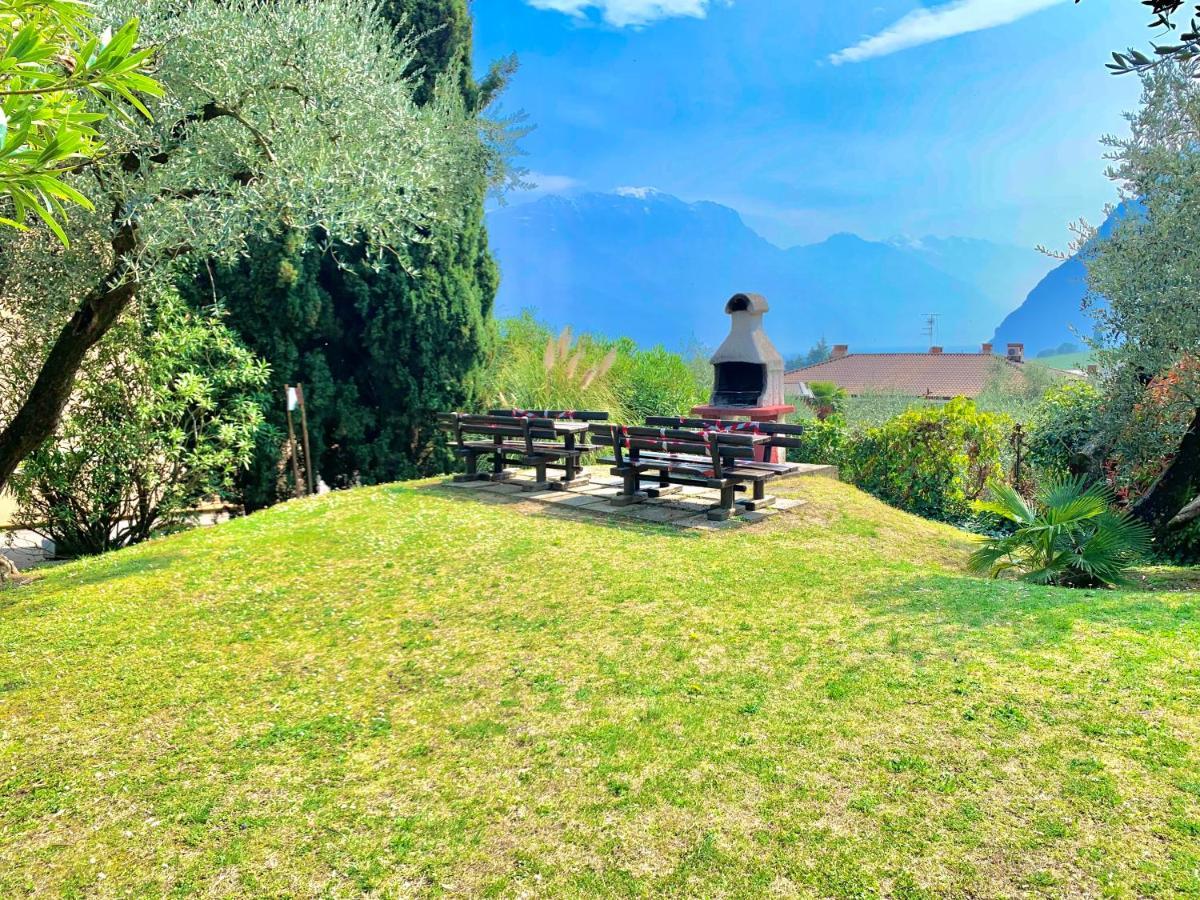 Ferienwohnung Casa Circe Riva del Garda Exterior foto